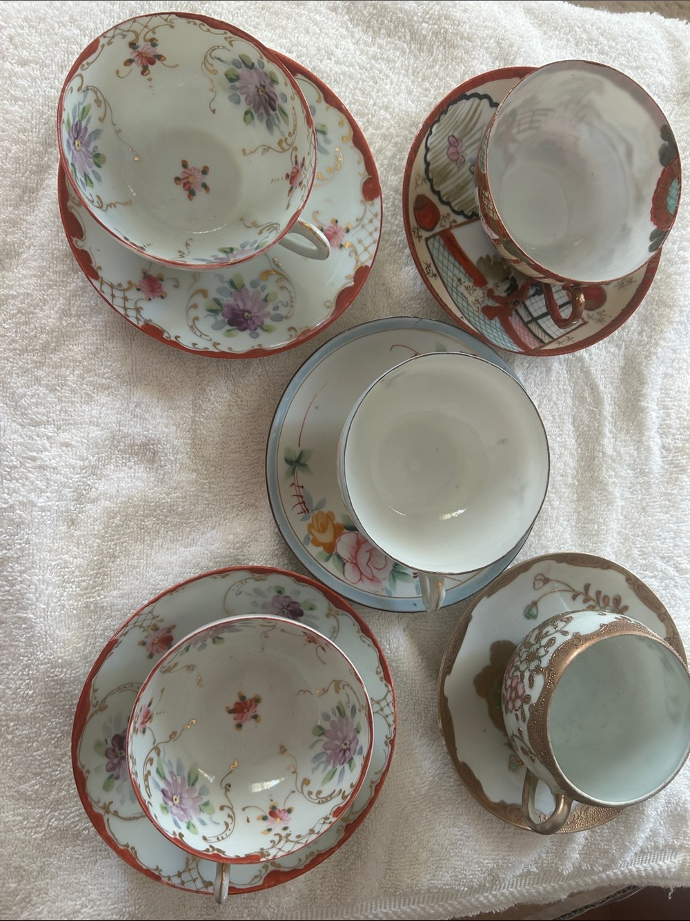 Floral Porcelain / China Tea Cups and Saucers Set - White with Red Trim